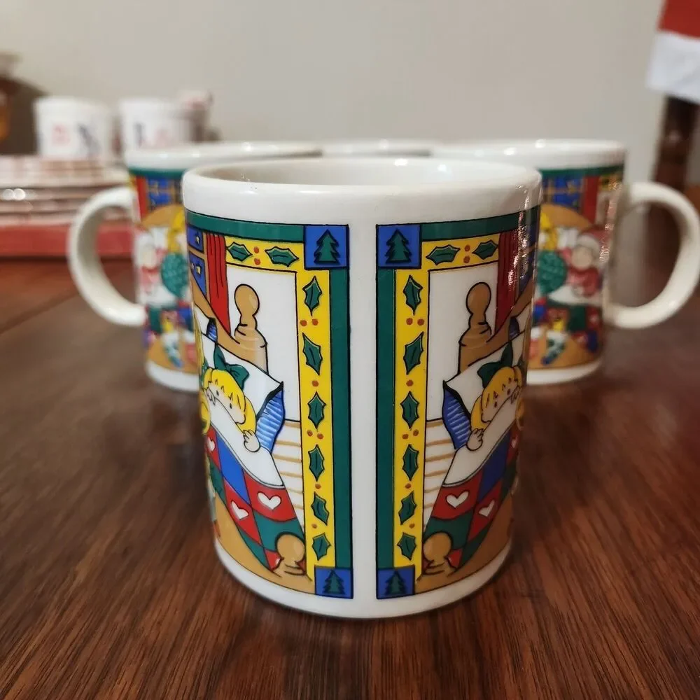 Set of 4 Vintage Gibson Christmas Coffee Cup Mug 8 oz Christmas Cat